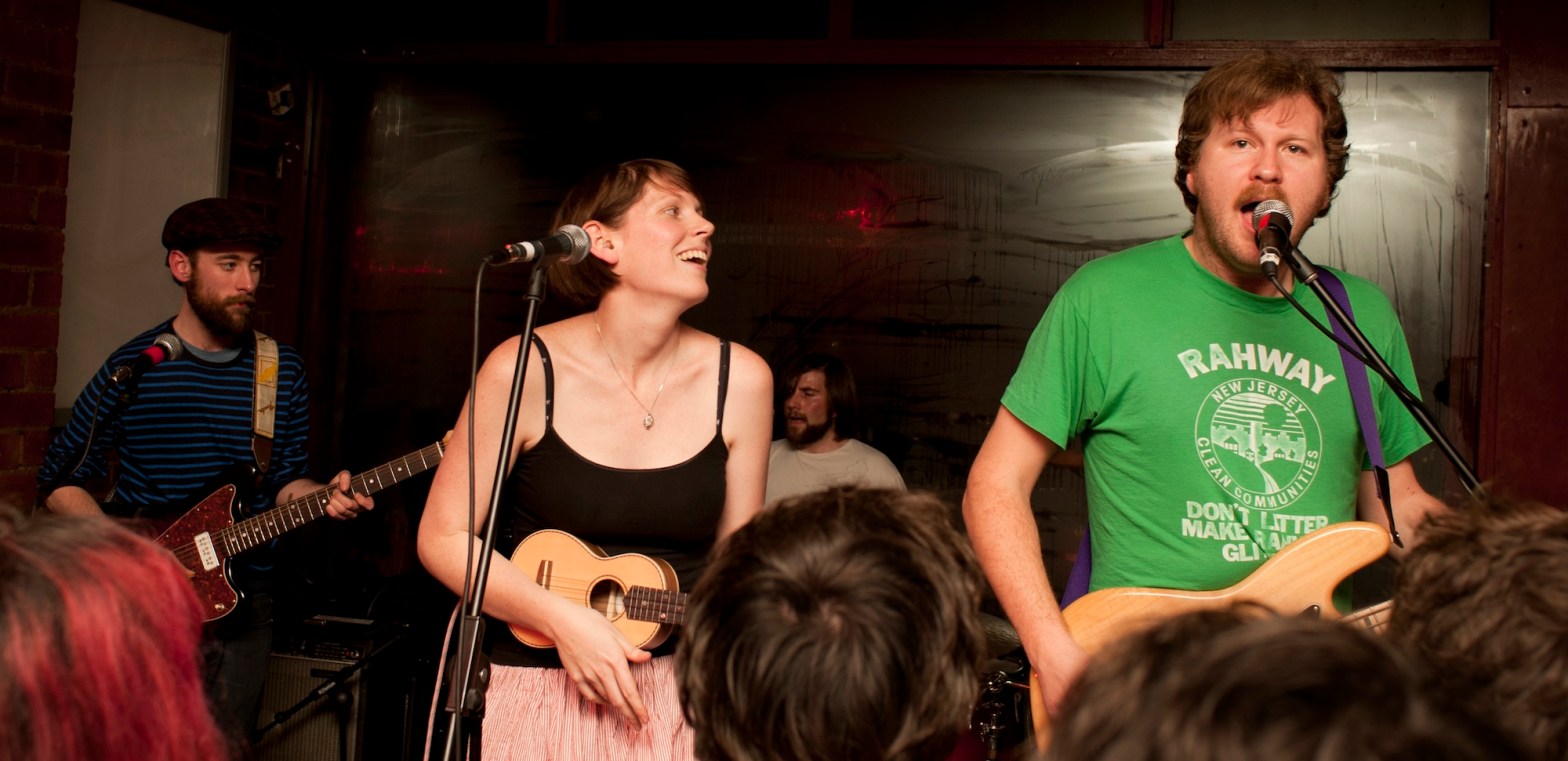 All 69 Songs by Elizabeth Morris of Allo Darlin’, Ranked